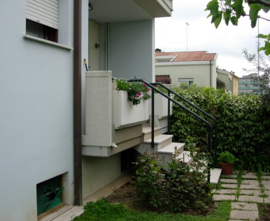 Fano Residence Casealporto - CasaSassonia Ingresso retro